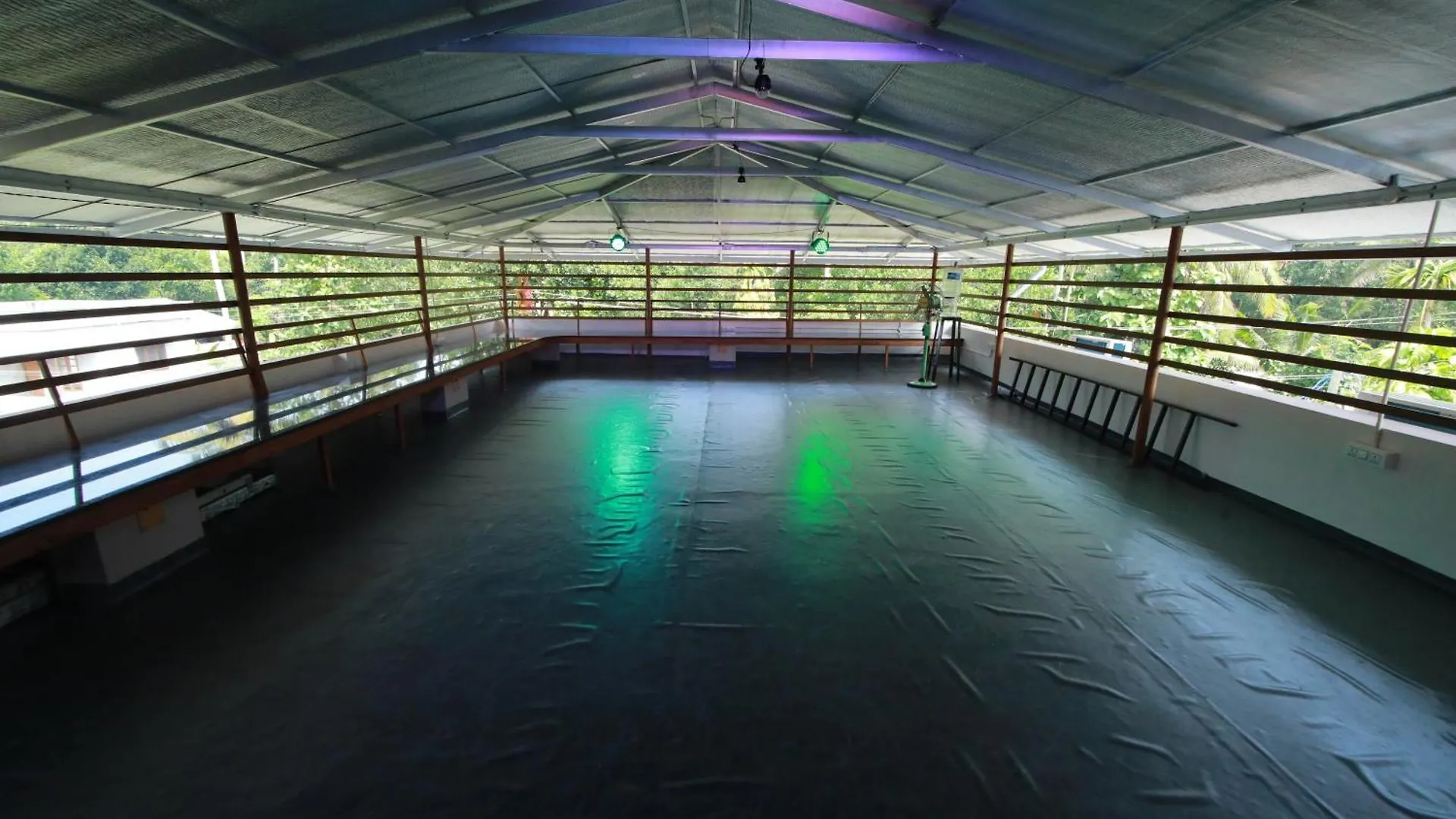 Проживание в семье Апартаменты Star Light Residency Mundrothuruth