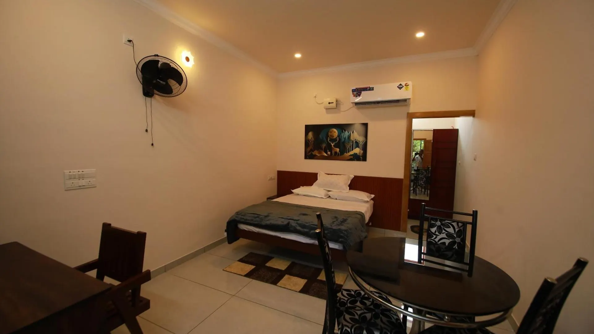 Star Light Residency Apartment Mundrothuruth